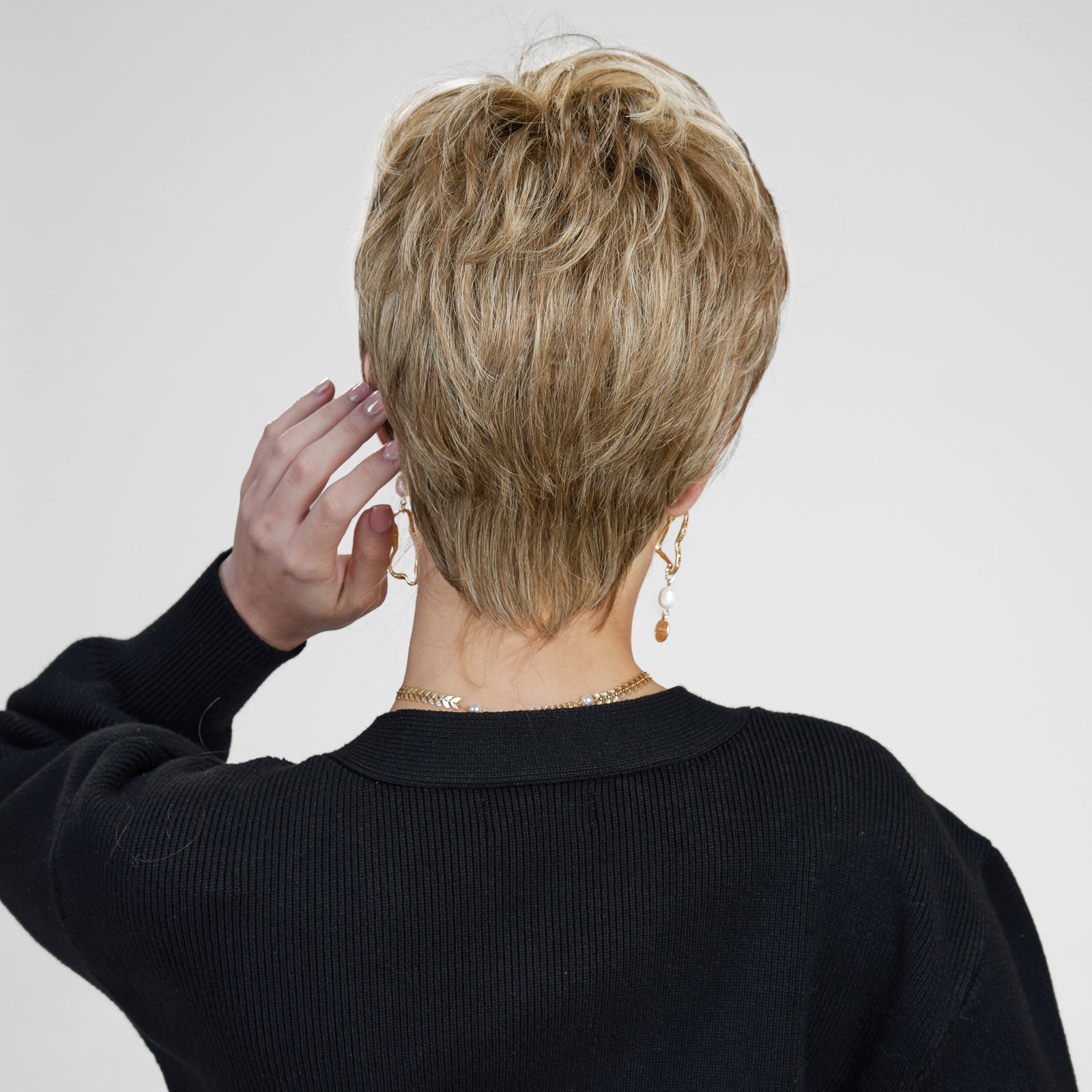 Anna-DWY Mono Lace Front Free Part Balayage Brown With Blonde Pixie Synthetic Wig