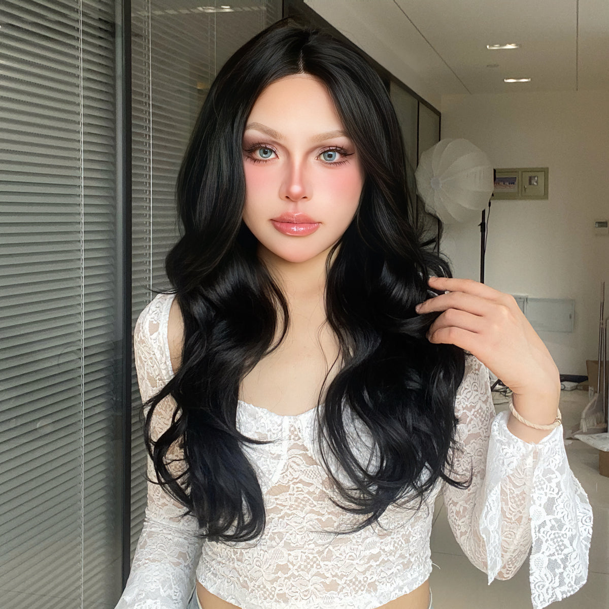 [*Naomi]【Lace Front】DWY Black Mid-split Long Curly Without Bangs Glueless Synthetic Wigs 13*4*1 24''HC11072-2