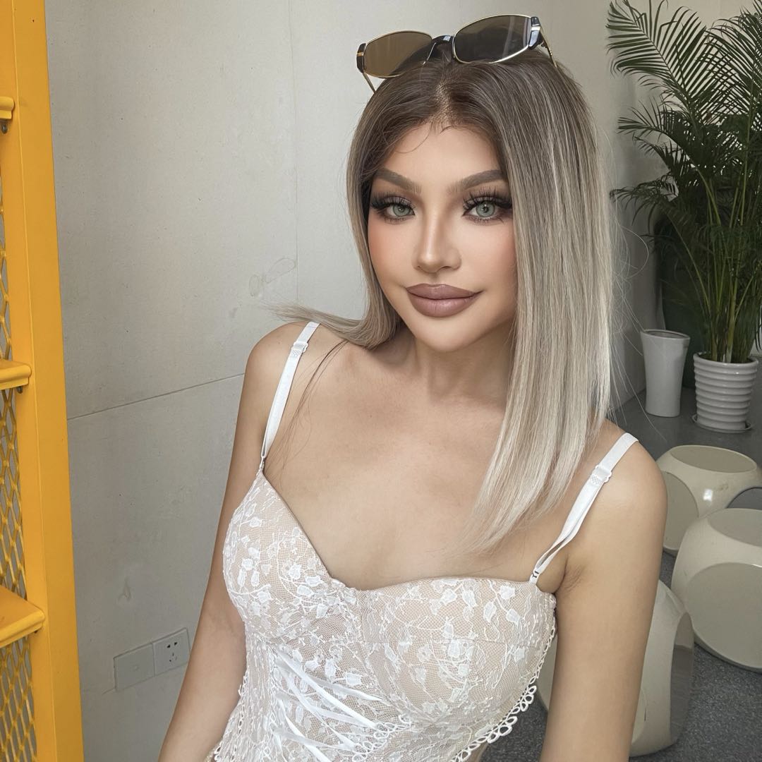 Kaka-DWY Free Part Hand Made Lace 12 Inch Short Straight Ombre Platinum Dark Roo