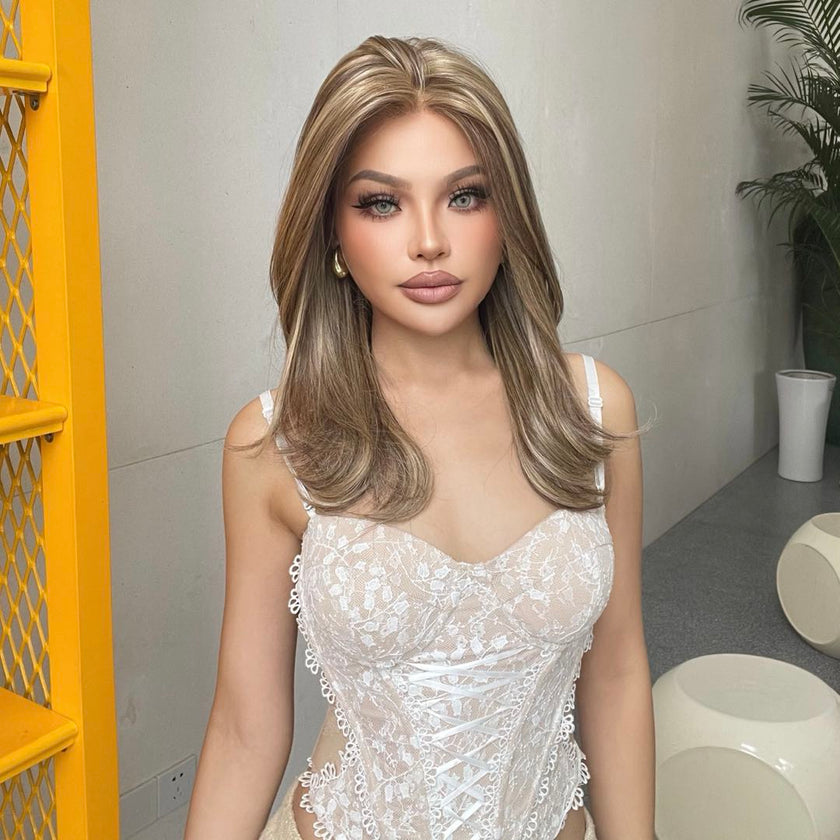 Ella-DWY Glueless Synthetic Wig for Women - Shoulder-Length Curly Ends with Free Parting