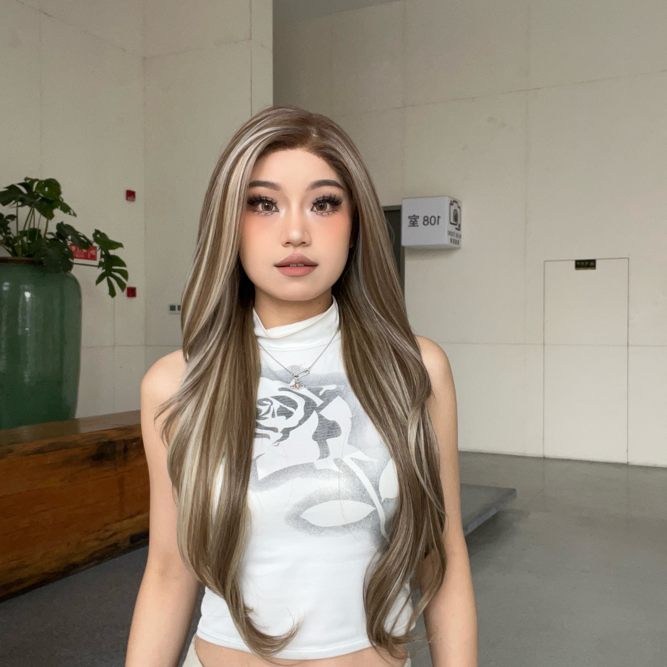 (Us Only)Joanna-DWY 13*6 Freepart Libera  Lace Brown Highlighted Layered Synthetic Wig